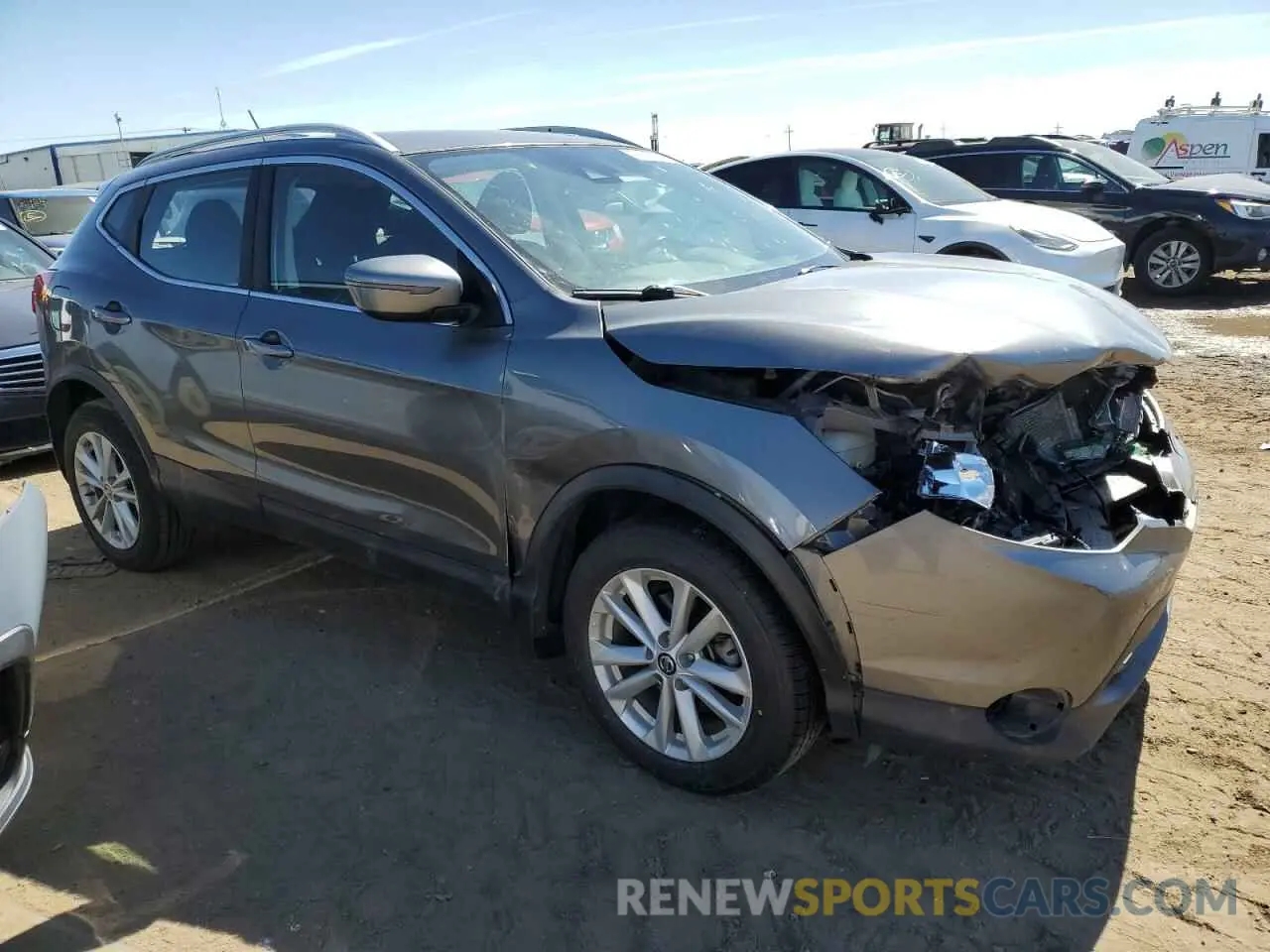 4 Photograph of a damaged car JN1BJ1CR2KW318632 NISSAN ROGUE 2019