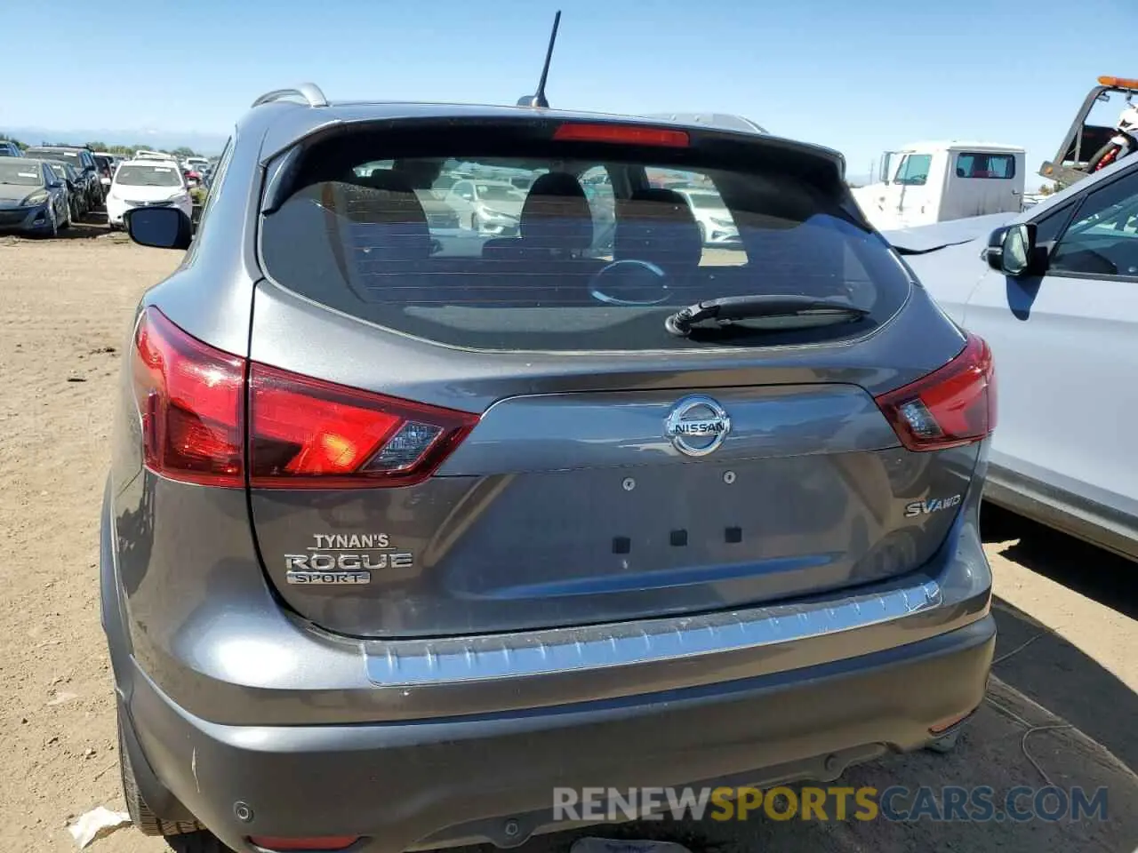 6 Photograph of a damaged car JN1BJ1CR2KW318632 NISSAN ROGUE 2019