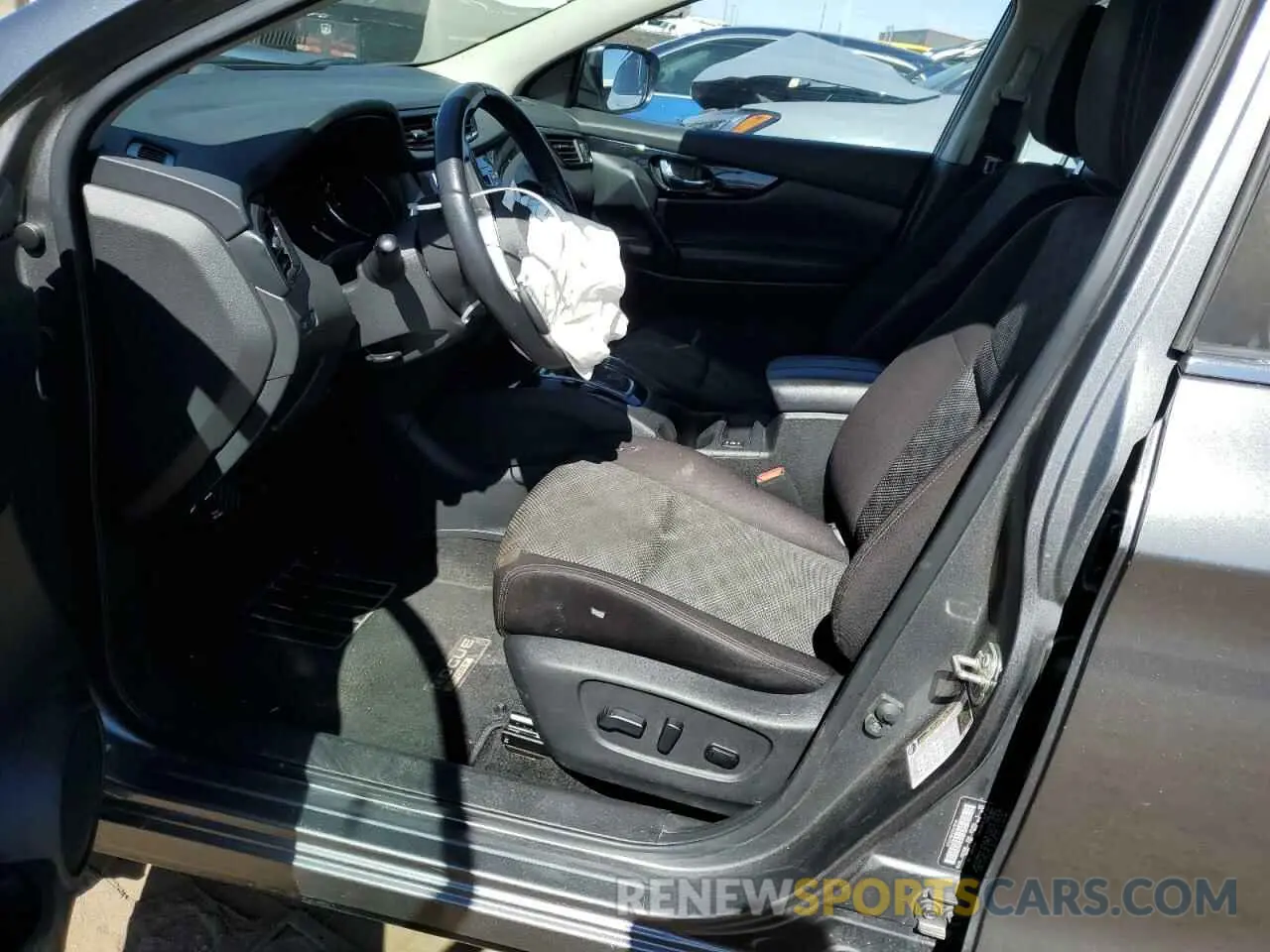 7 Photograph of a damaged car JN1BJ1CR2KW318632 NISSAN ROGUE 2019
