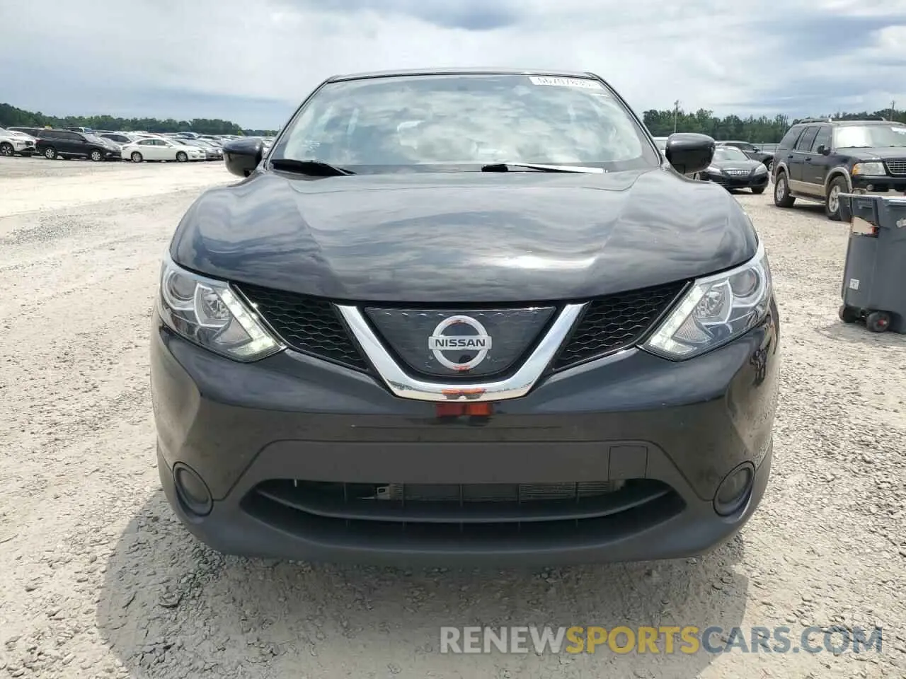 5 Photograph of a damaged car JN1BJ1CR2KW336872 NISSAN ROGUE 2019