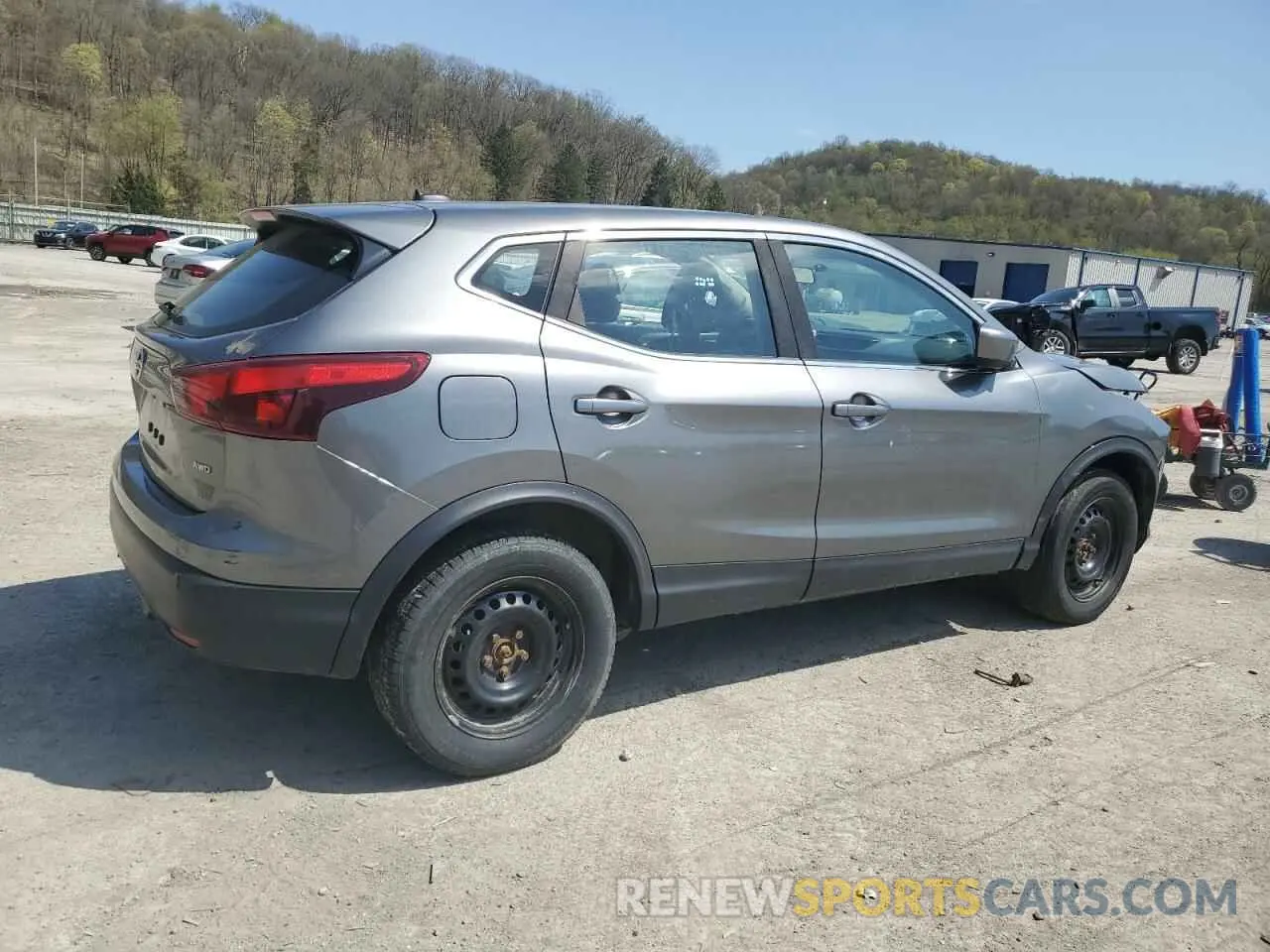 3 Photograph of a damaged car JN1BJ1CR2KW348004 NISSAN ROGUE 2019