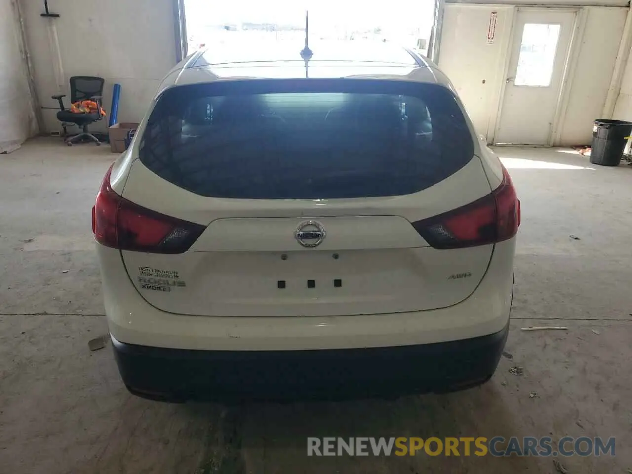 6 Photograph of a damaged car JN1BJ1CR2KW350481 NISSAN ROGUE 2019