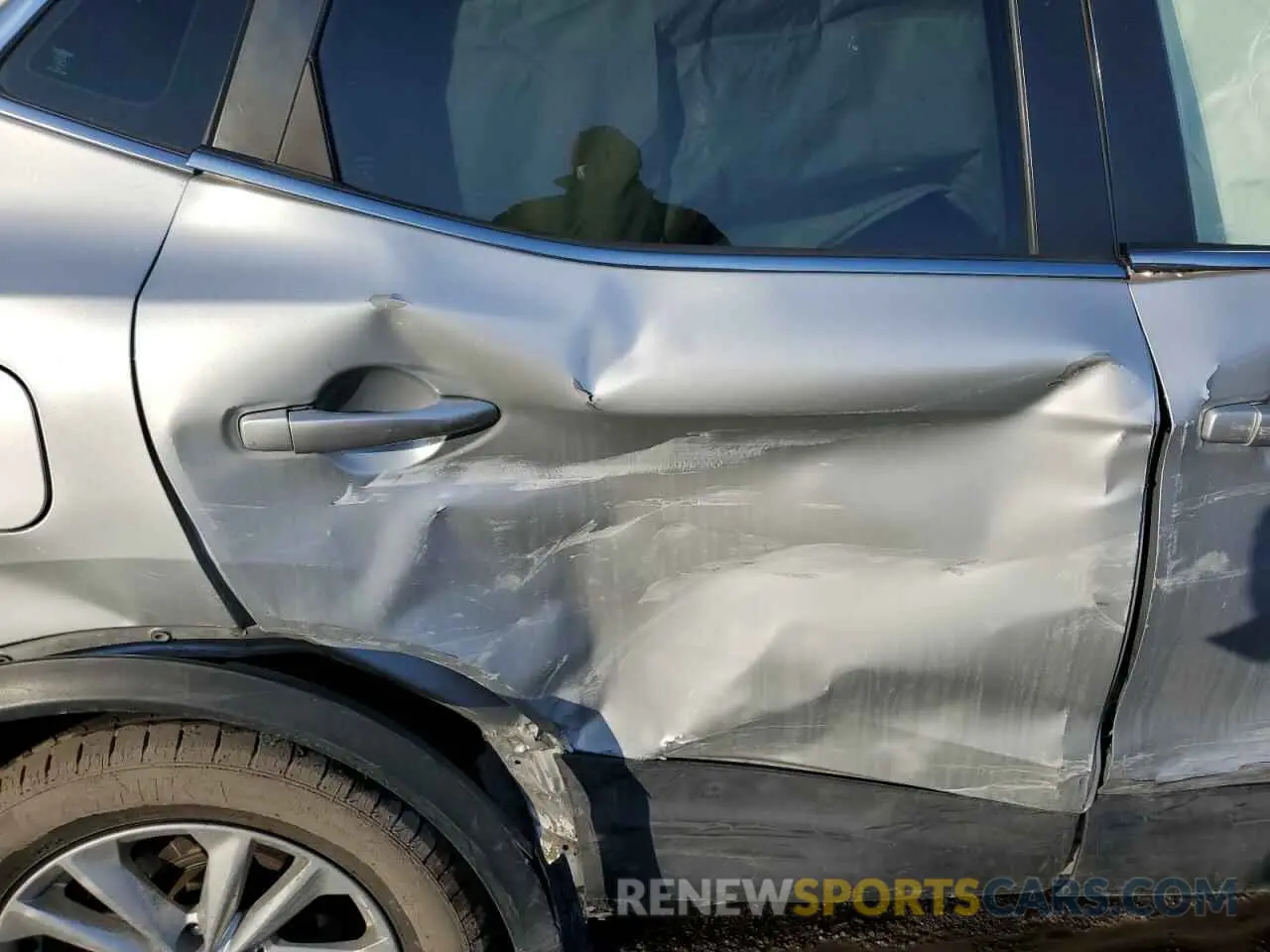 11 Photograph of a damaged car JN1BJ1CR2KW626884 NISSAN ROGUE 2019