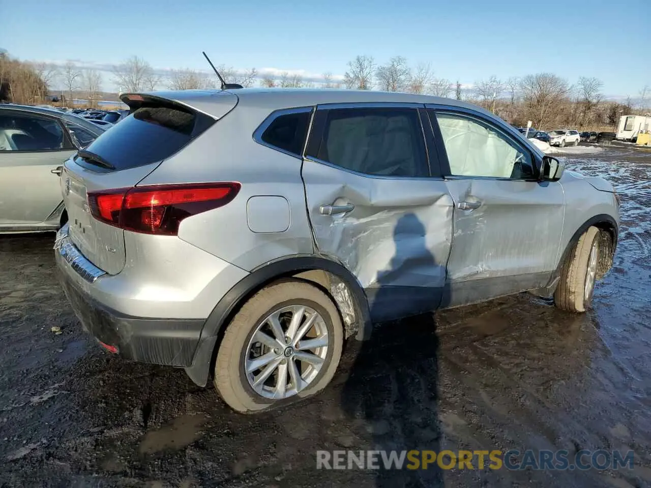 3 Photograph of a damaged car JN1BJ1CR2KW626884 NISSAN ROGUE 2019