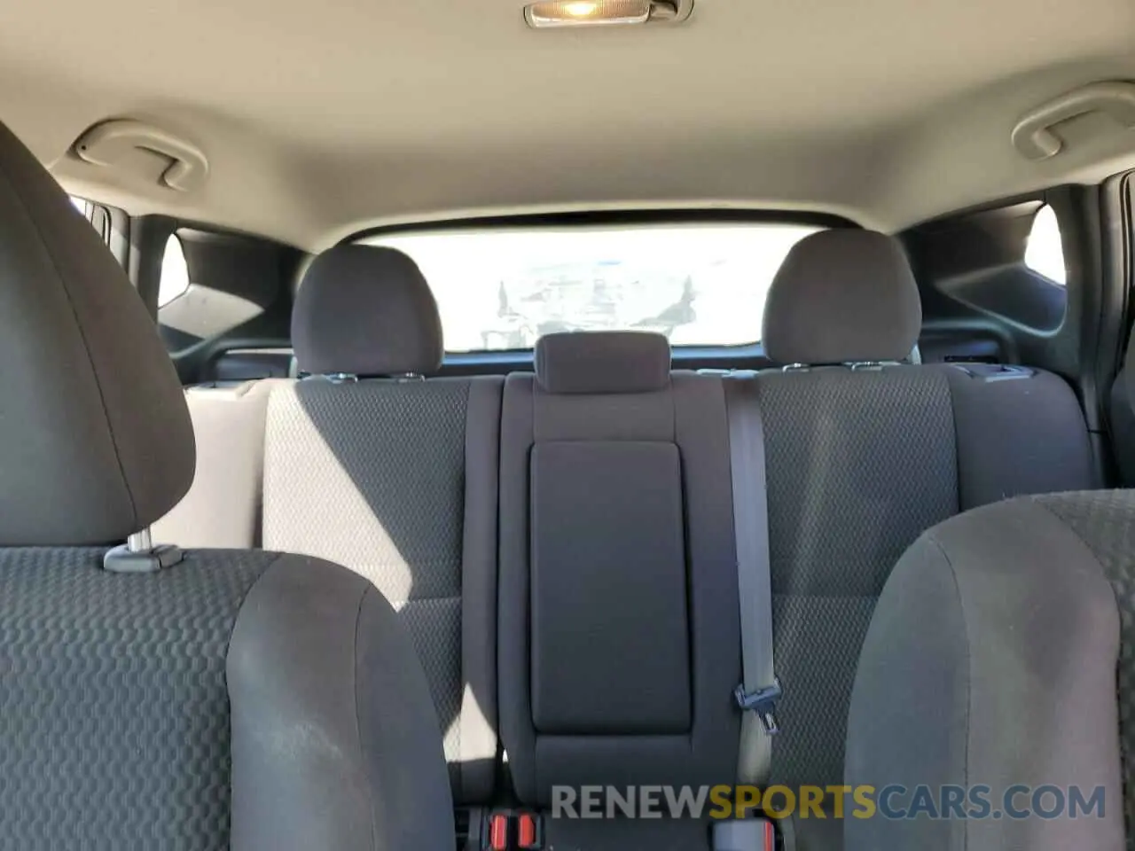 10 Photograph of a damaged car JN1BJ1CR3KW316176 NISSAN ROGUE 2019