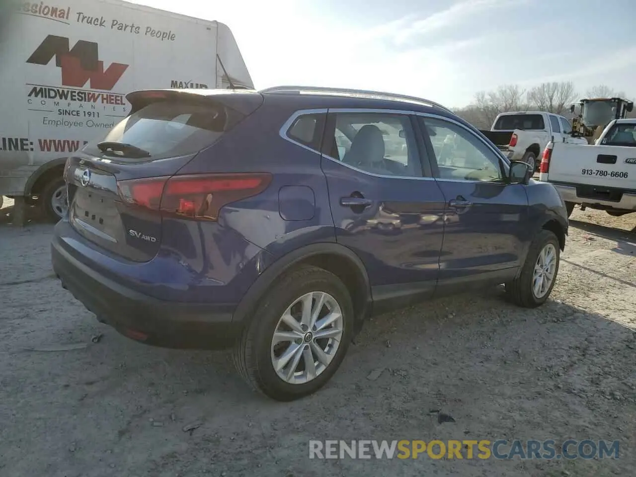 3 Photograph of a damaged car JN1BJ1CR3KW323905 NISSAN ROGUE 2019