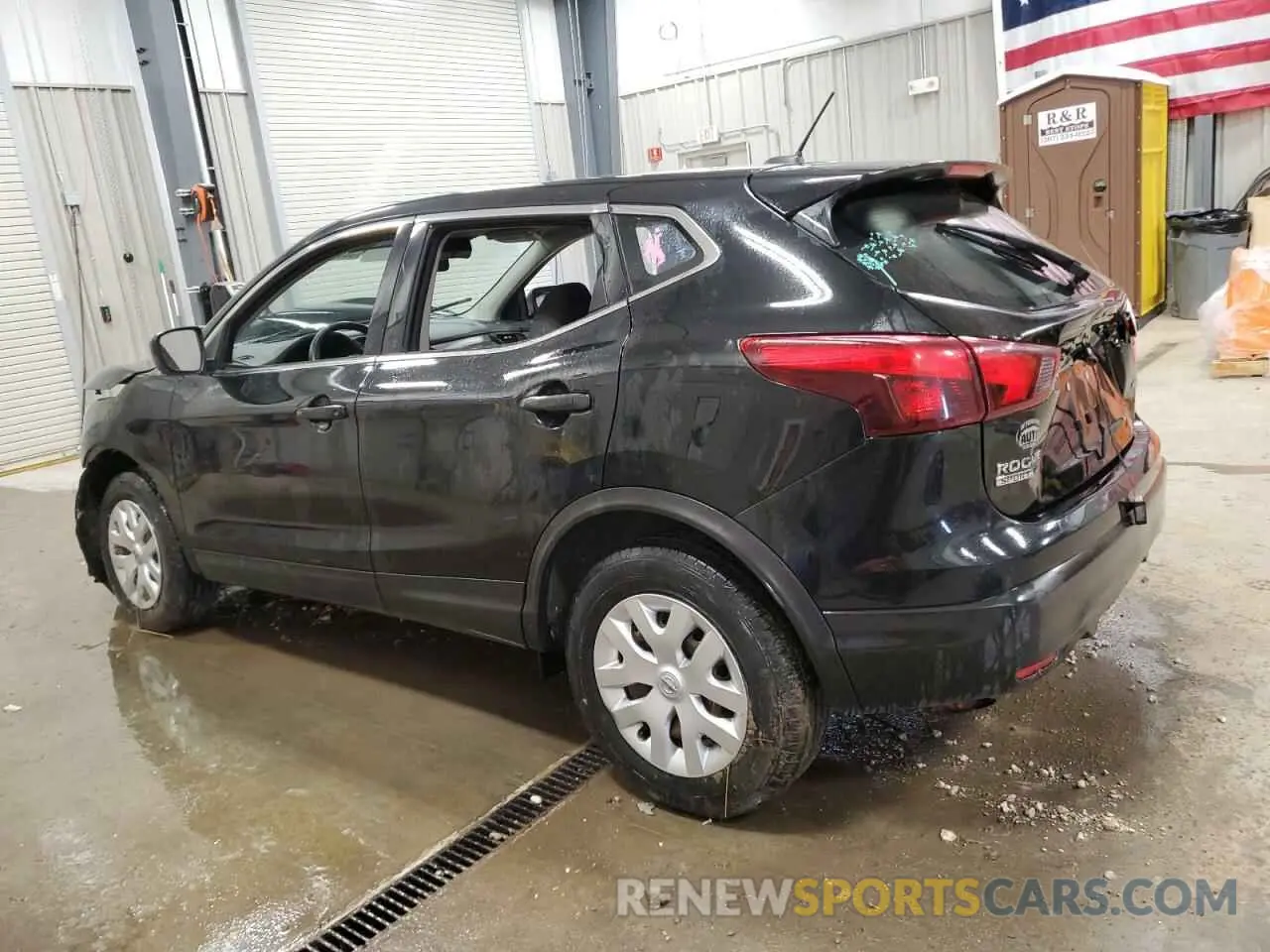 2 Photograph of a damaged car JN1BJ1CR3KW333320 NISSAN ROGUE 2019