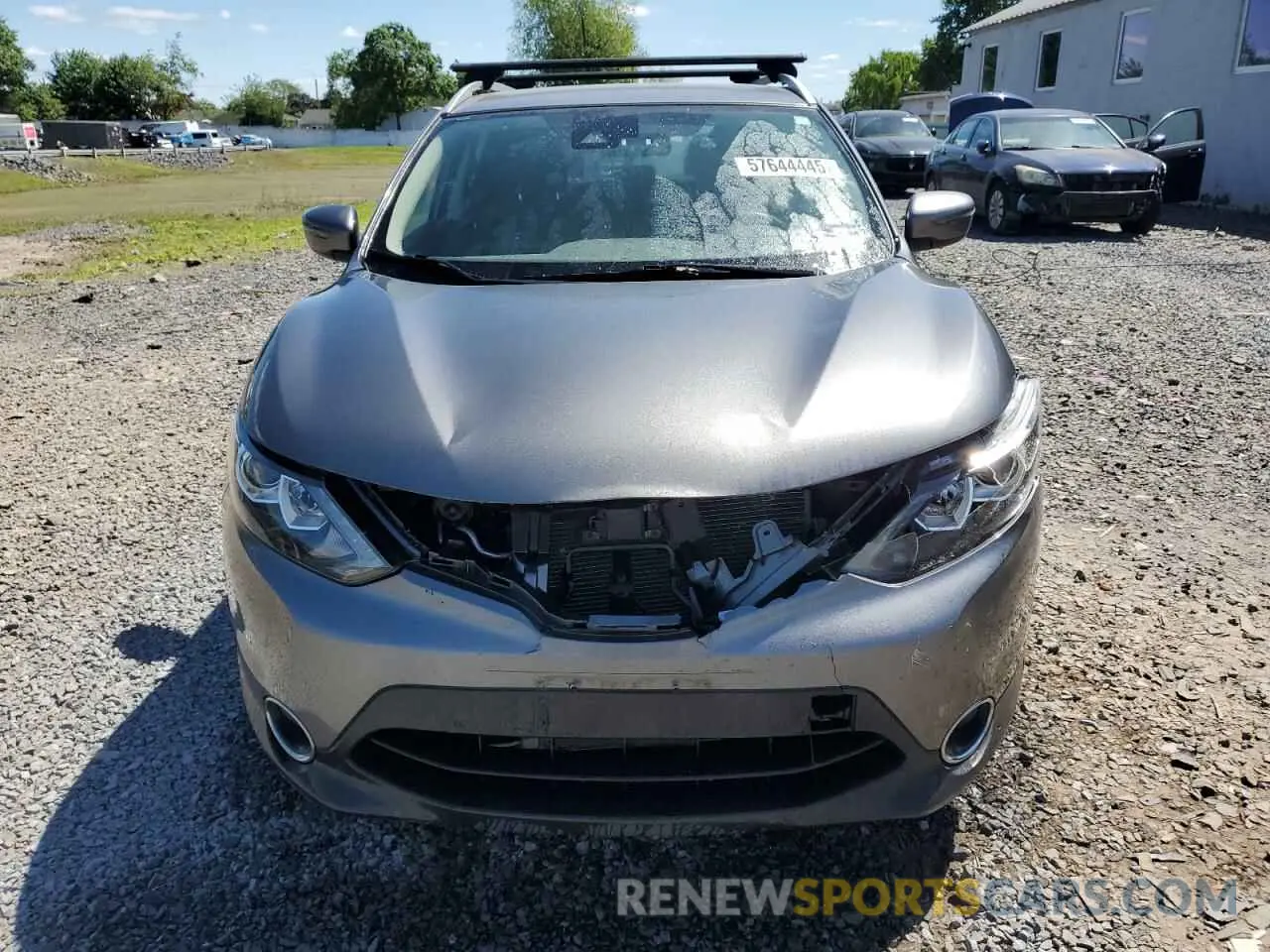 5 Photograph of a damaged car JN1BJ1CR3KW341109 NISSAN ROGUE 2019