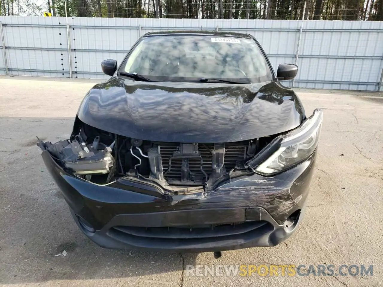 5 Photograph of a damaged car JN1BJ1CR3KW344981 NISSAN ROGUE 2019