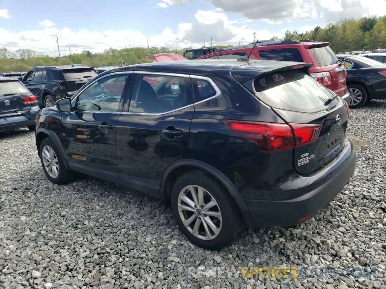2 Photograph of a damaged car JN1BJ1CR3KW624710 NISSAN ROGUE 2019
