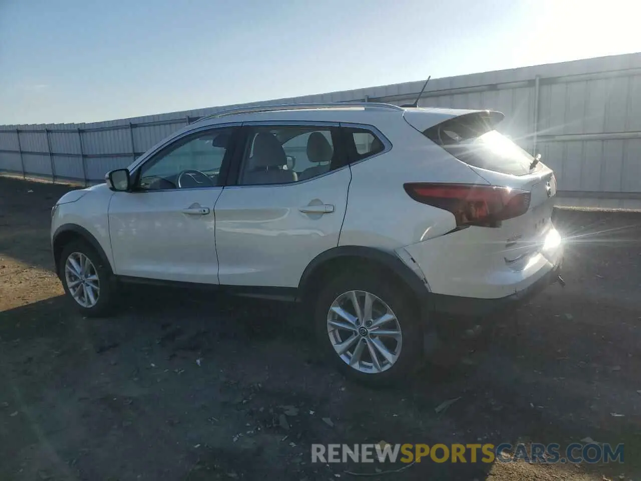 2 Photograph of a damaged car JN1BJ1CR4KW336906 NISSAN ROGUE 2019