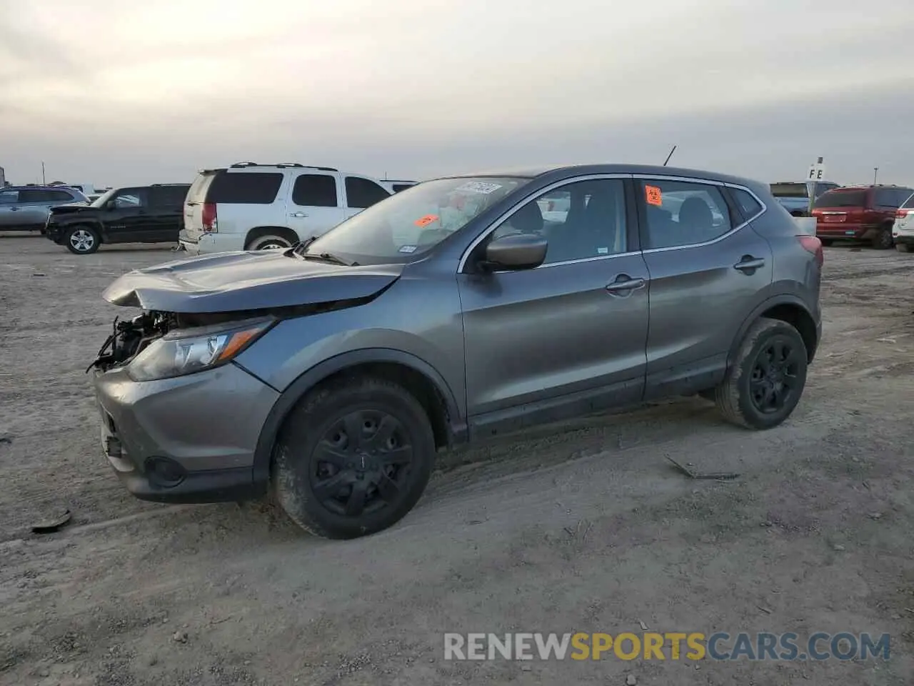 1 Photograph of a damaged car JN1BJ1CR4KW620374 NISSAN ROGUE 2019
