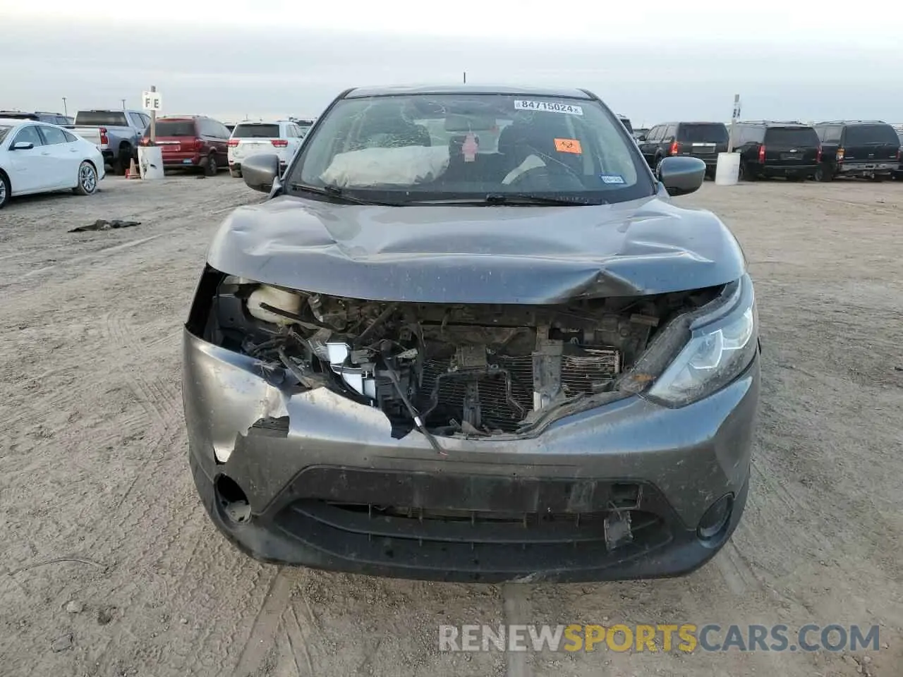 5 Photograph of a damaged car JN1BJ1CR4KW620374 NISSAN ROGUE 2019