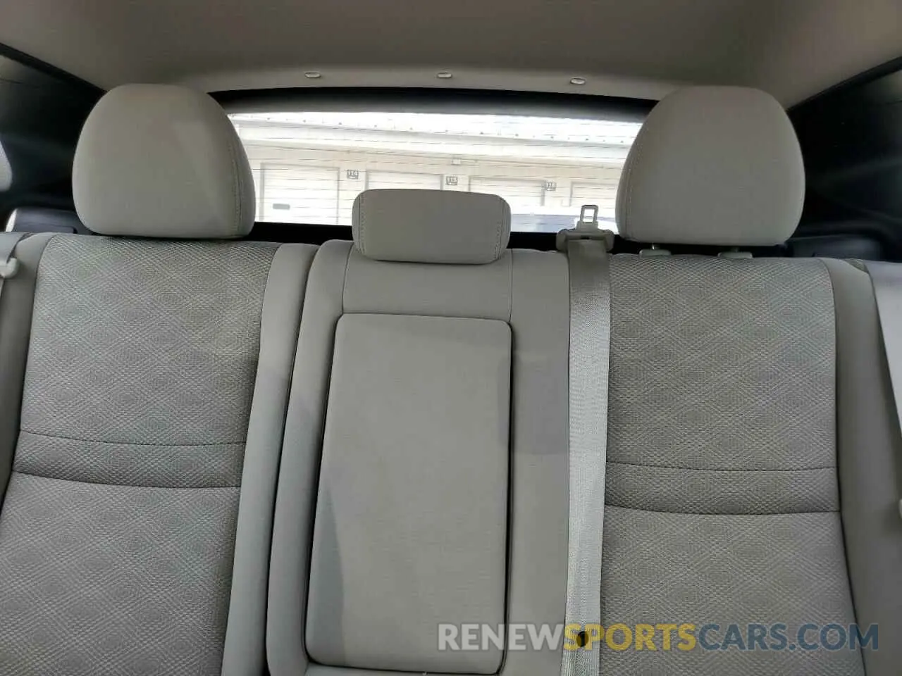 10 Photograph of a damaged car JN1BJ1CR4KW620519 NISSAN ROGUE 2019