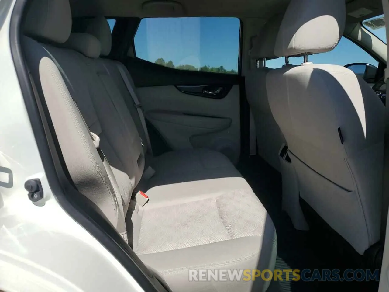 11 Photograph of a damaged car JN1BJ1CR4KW625297 NISSAN ROGUE 2019