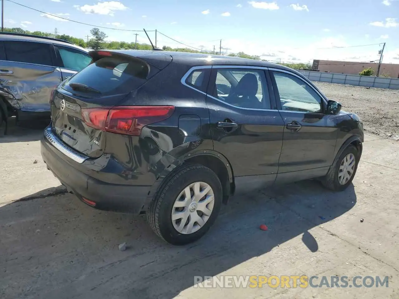 3 Photograph of a damaged car JN1BJ1CR4KW628992 NISSAN ROGUE 2019
