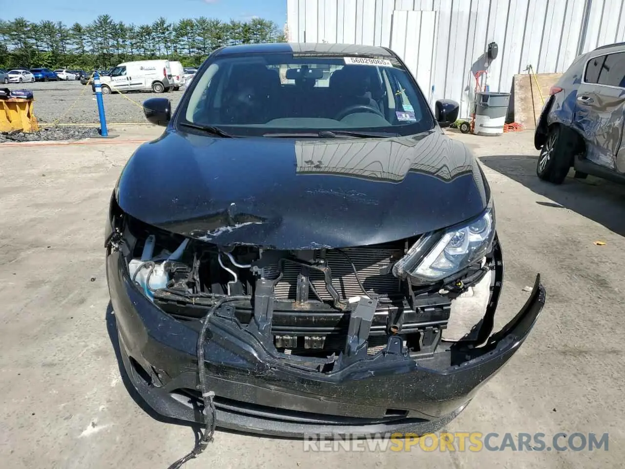 5 Photograph of a damaged car JN1BJ1CR4KW628992 NISSAN ROGUE 2019