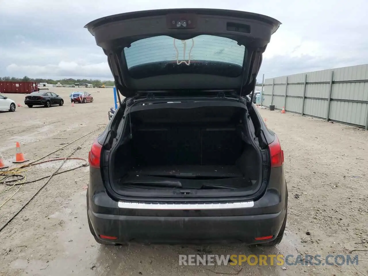 6 Photograph of a damaged car JN1BJ1CR4KW629365 NISSAN ROGUE 2019