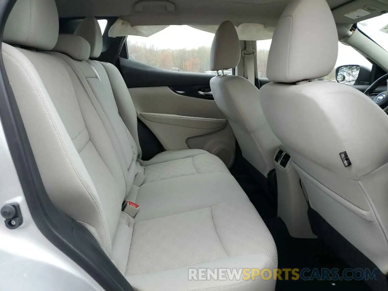 12 Photograph of a damaged car JN1BJ1CR5KW322299 NISSAN ROGUE 2019