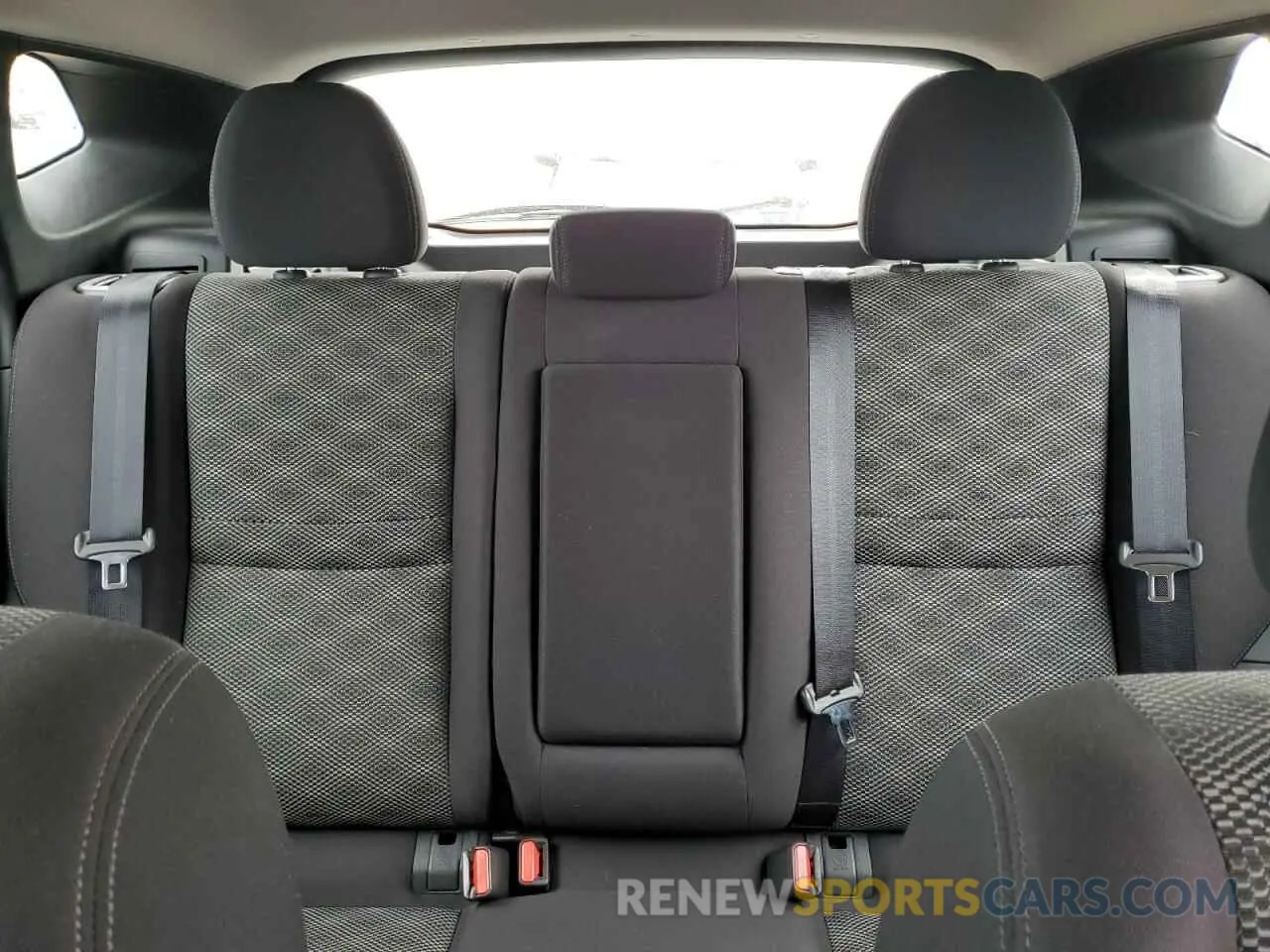 10 Photograph of a damaged car JN1BJ1CR5KW324683 NISSAN ROGUE 2019