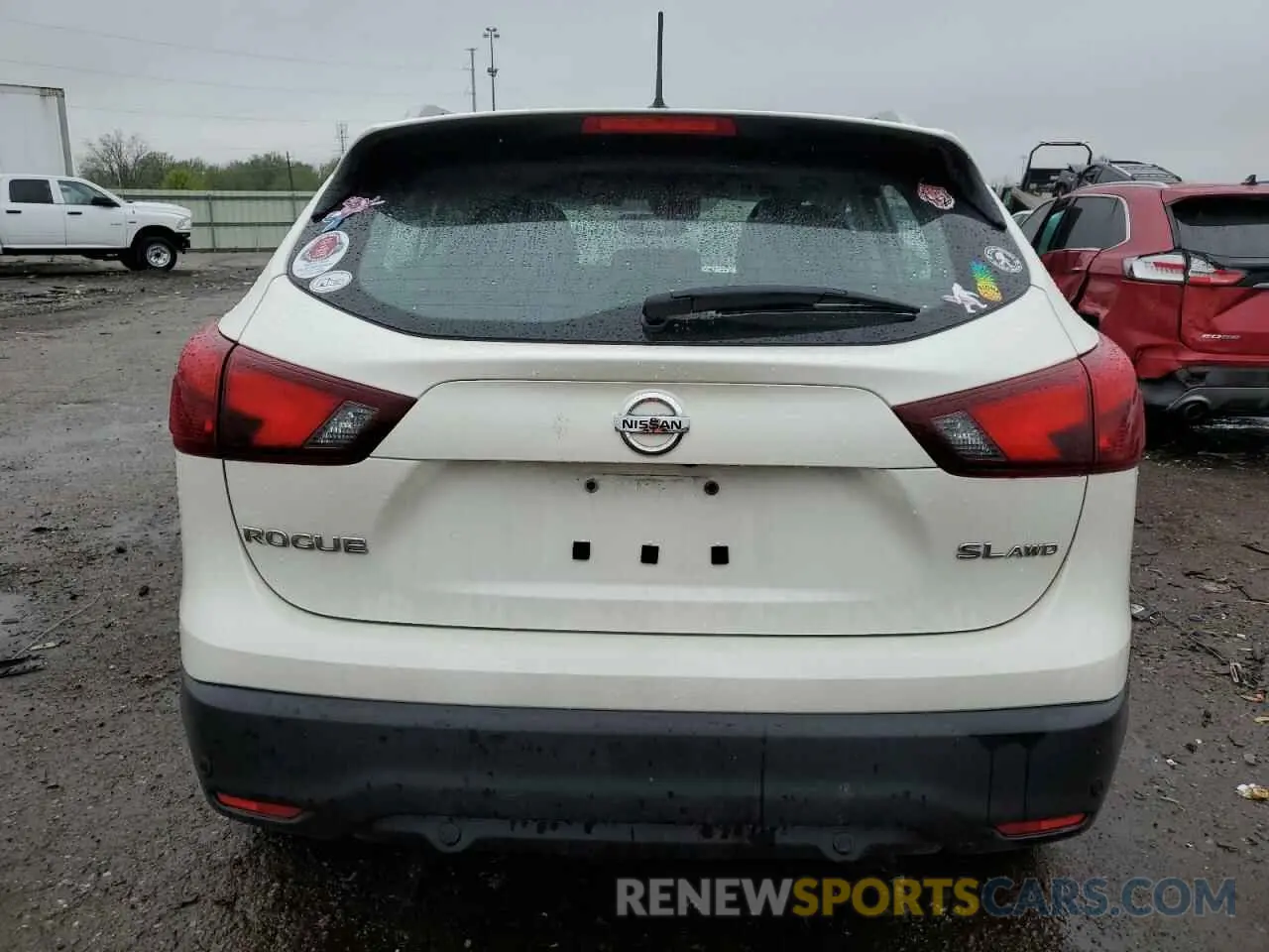 6 Photograph of a damaged car JN1BJ1CR5KW324800 NISSAN ROGUE 2019