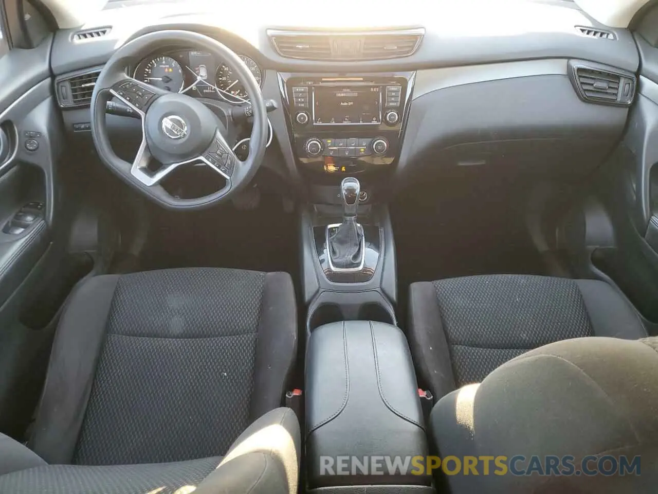 8 Photograph of a damaged car JN1BJ1CR5KW327616 NISSAN ROGUE 2019