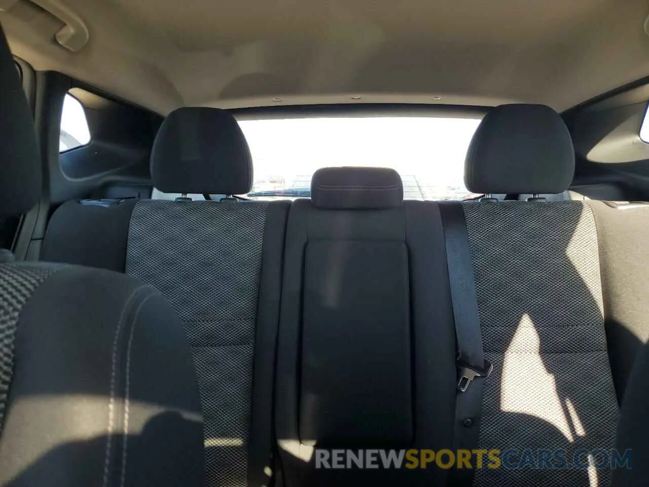 10 Photograph of a damaged car JN1BJ1CR5KW628189 NISSAN ROGUE 2019