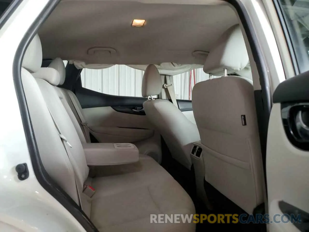 11 Photograph of a damaged car JN1BJ1CR6KW311974 NISSAN ROGUE 2019