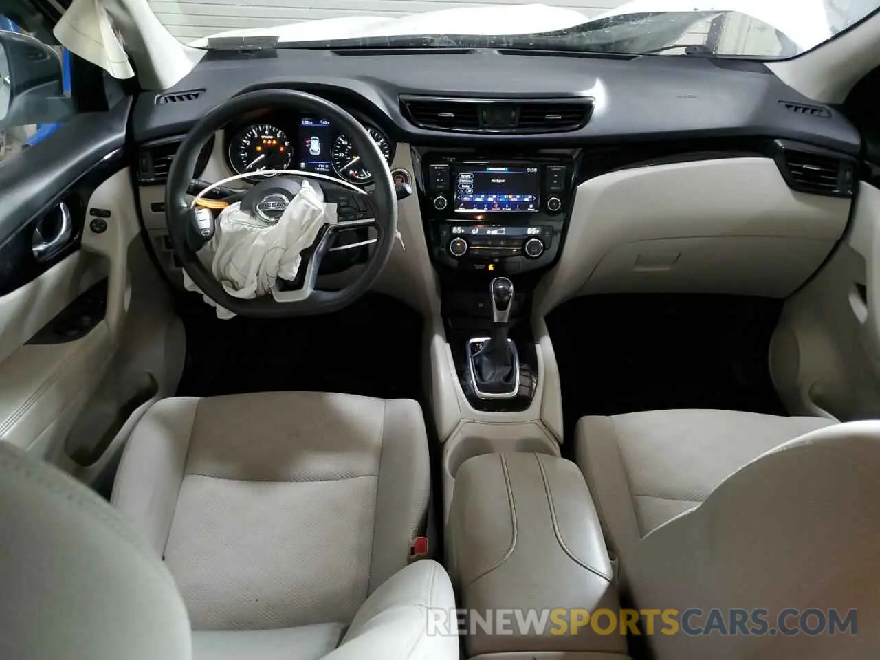 8 Photograph of a damaged car JN1BJ1CR6KW311974 NISSAN ROGUE 2019