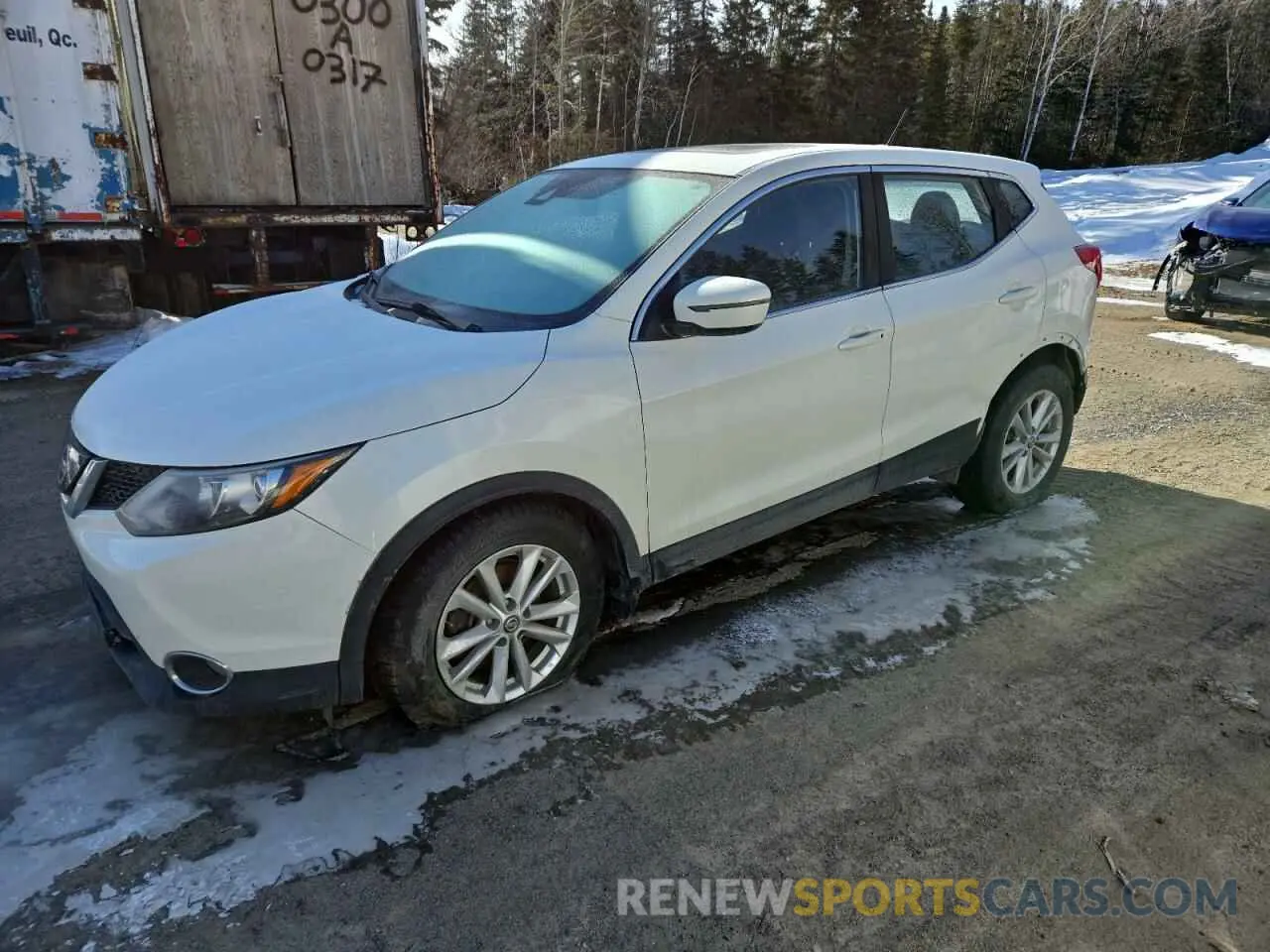 1 Photograph of a damaged car JN1BJ1CR6KW314146 NISSAN ROGUE 2019