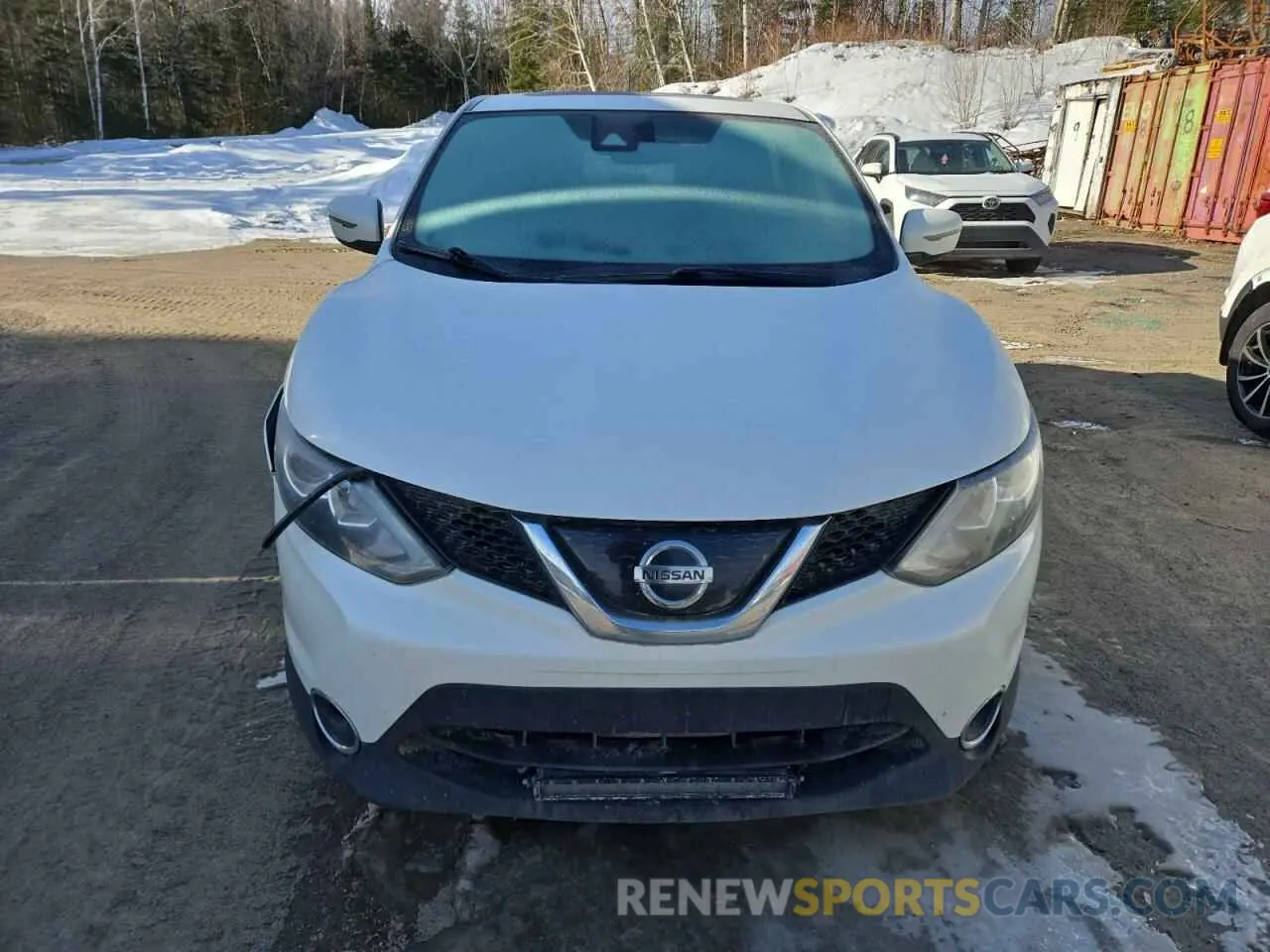 5 Photograph of a damaged car JN1BJ1CR6KW314146 NISSAN ROGUE 2019
