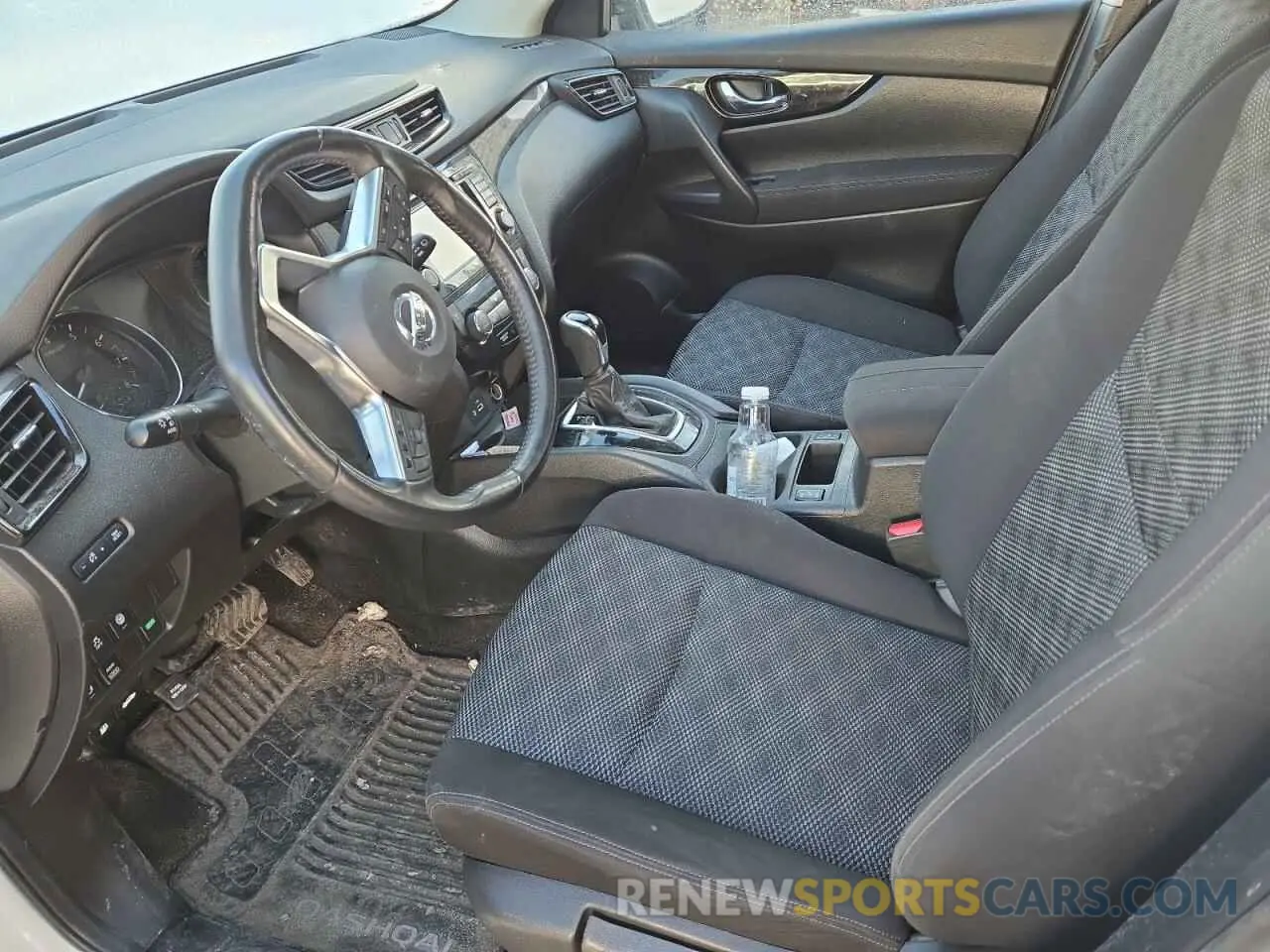 7 Photograph of a damaged car JN1BJ1CR6KW314146 NISSAN ROGUE 2019