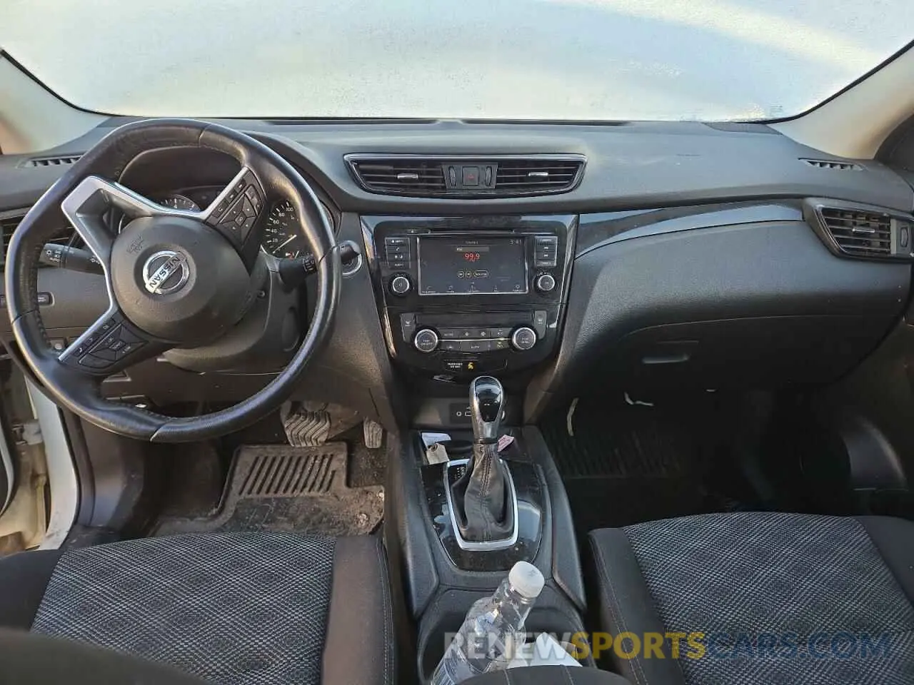 8 Photograph of a damaged car JN1BJ1CR6KW314146 NISSAN ROGUE 2019