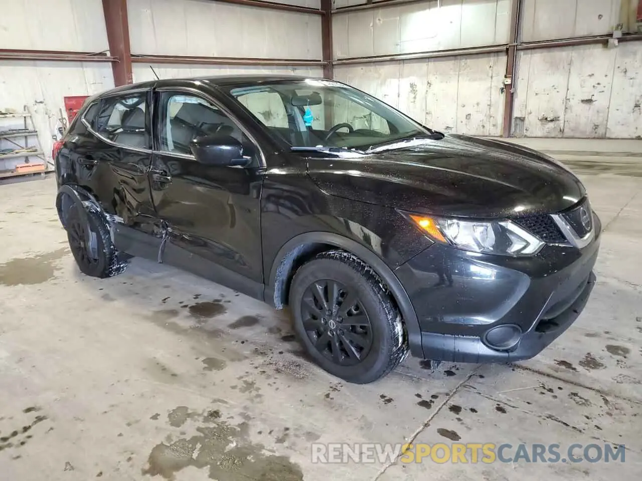 4 Photograph of a damaged car JN1BJ1CR6KW315765 NISSAN ROGUE 2019