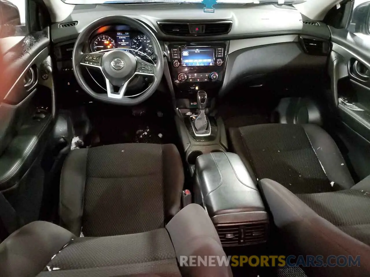 8 Photograph of a damaged car JN1BJ1CR6KW315765 NISSAN ROGUE 2019
