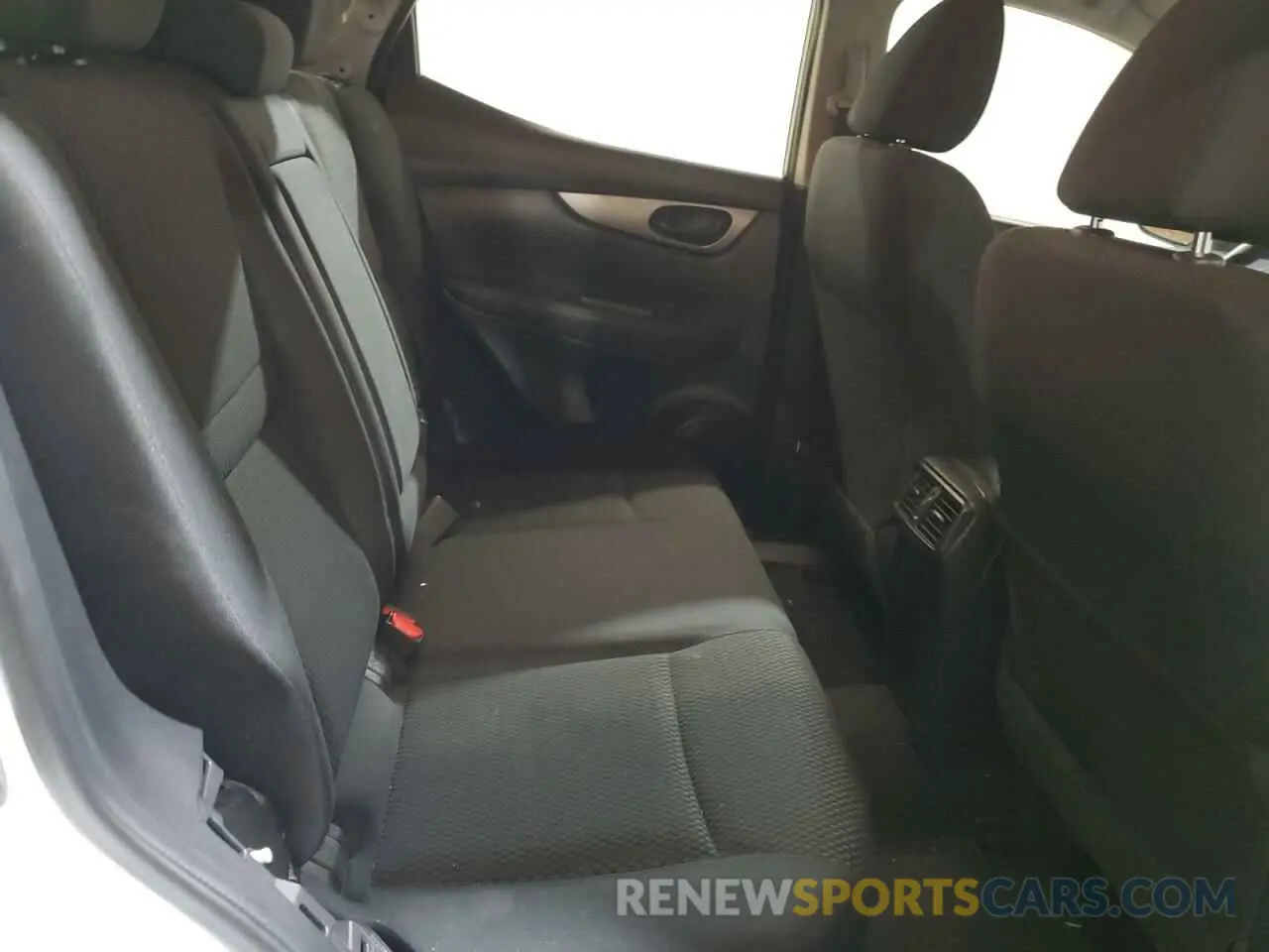 11 Photograph of a damaged car JN1BJ1CR6KW324319 NISSAN ROGUE 2019