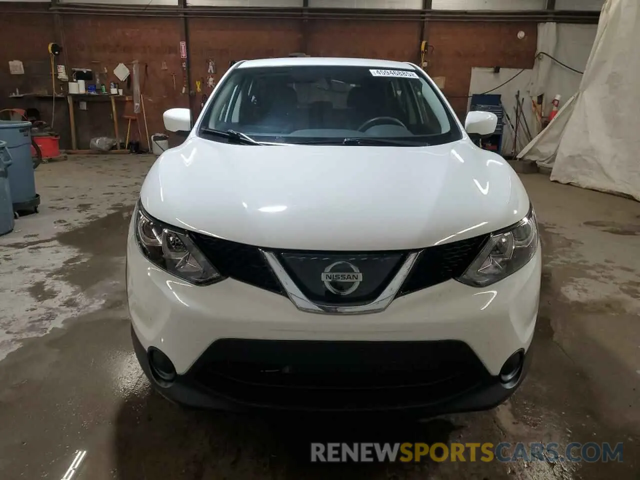 5 Photograph of a damaged car JN1BJ1CR6KW324319 NISSAN ROGUE 2019