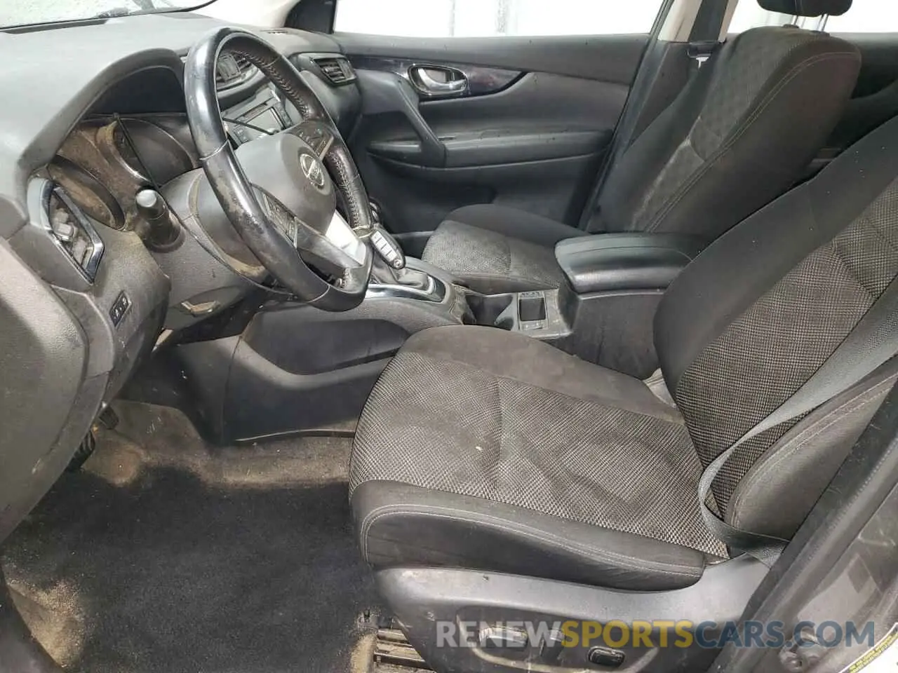 7 Photograph of a damaged car JN1BJ1CR6KW332386 NISSAN ROGUE 2019