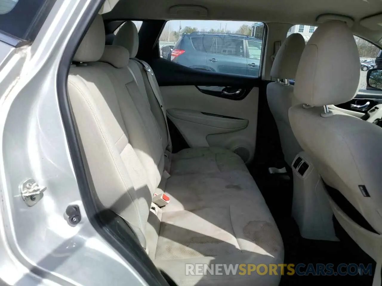 11 Photograph of a damaged car JN1BJ1CR6KW337846 NISSAN ROGUE 2019