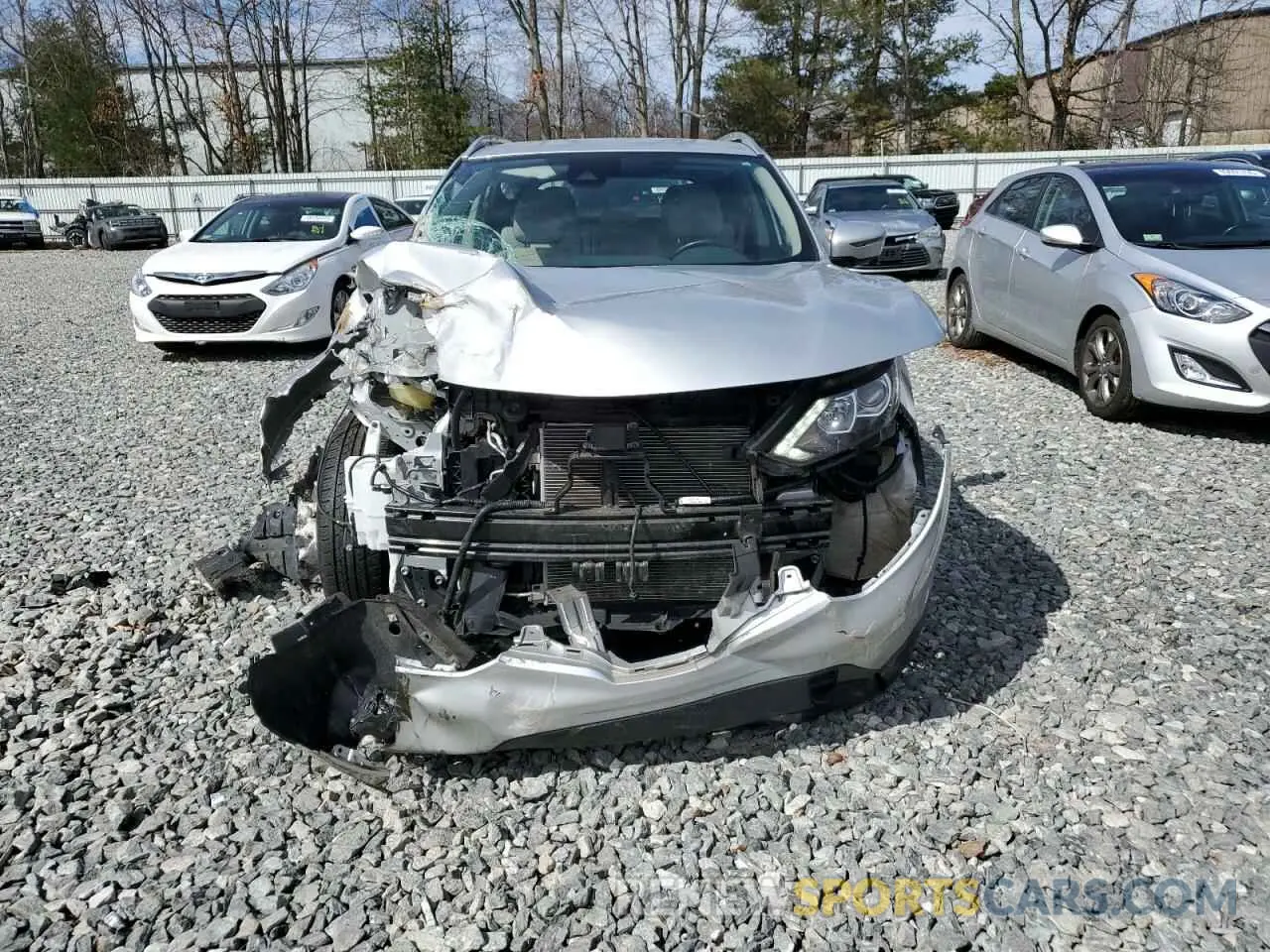 5 Photograph of a damaged car JN1BJ1CR6KW337846 NISSAN ROGUE 2019