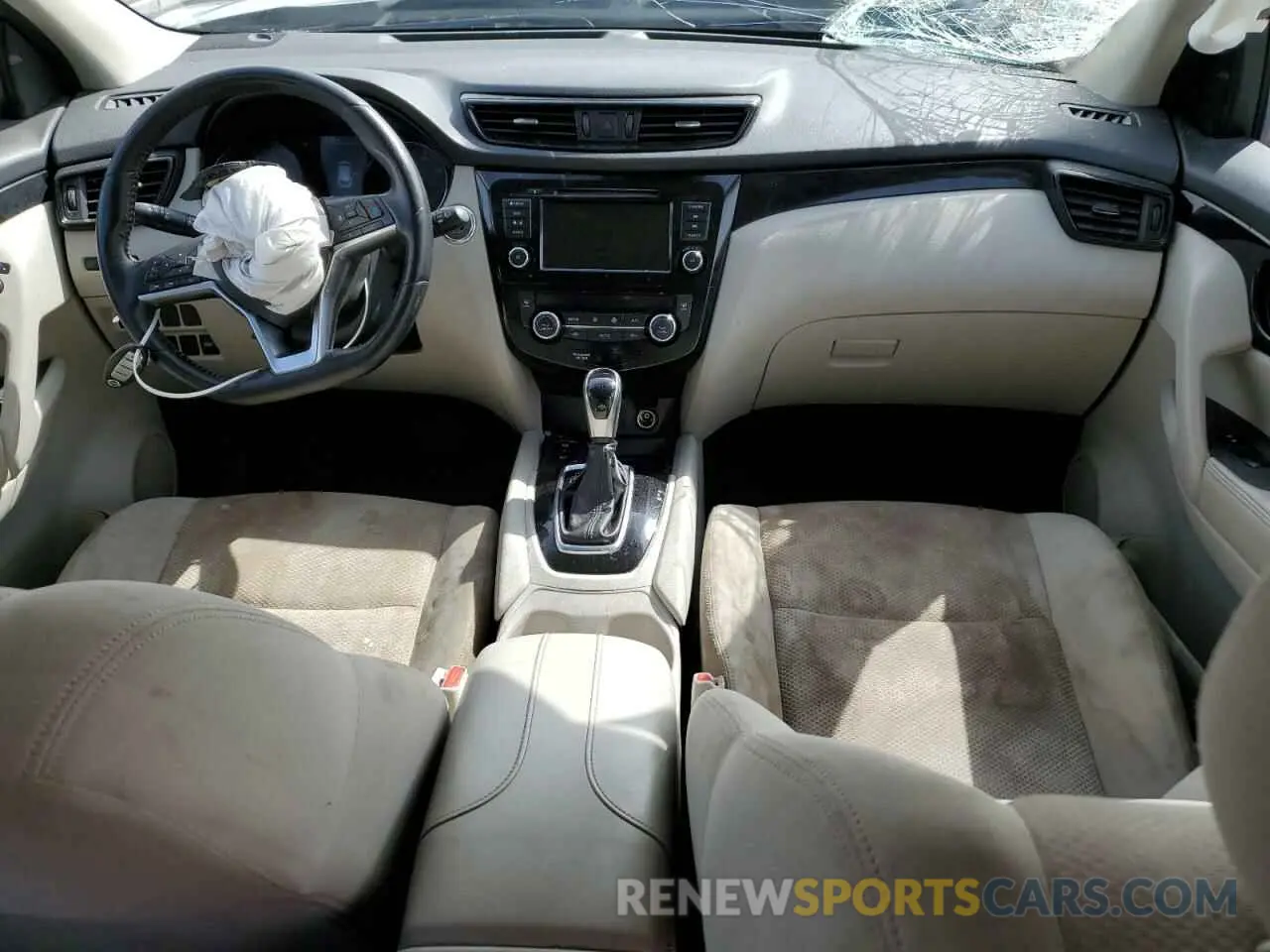 8 Photograph of a damaged car JN1BJ1CR6KW337846 NISSAN ROGUE 2019