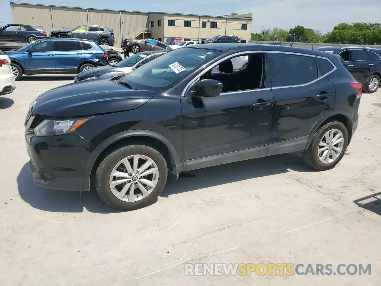 1 Photograph of a damaged car JN1BJ1CR6KW347597 NISSAN ROGUE 2019