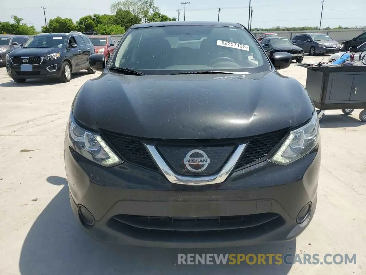 5 Photograph of a damaged car JN1BJ1CR6KW347597 NISSAN ROGUE 2019
