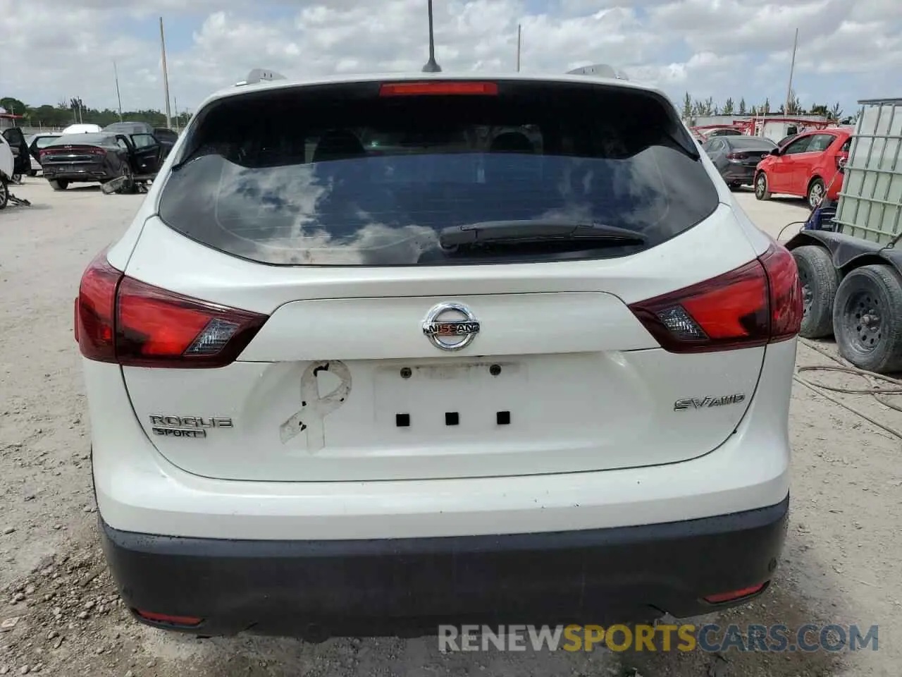 6 Photograph of a damaged car JN1BJ1CR6KW623762 NISSAN ROGUE 2019