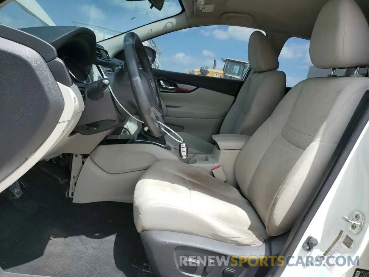 7 Photograph of a damaged car JN1BJ1CR6KW623762 NISSAN ROGUE 2019