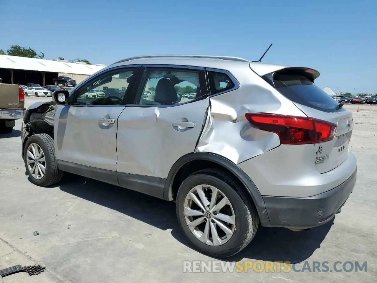 2 Photograph of a damaged car JN1BJ1CR6KW630338 NISSAN ROGUE 2019