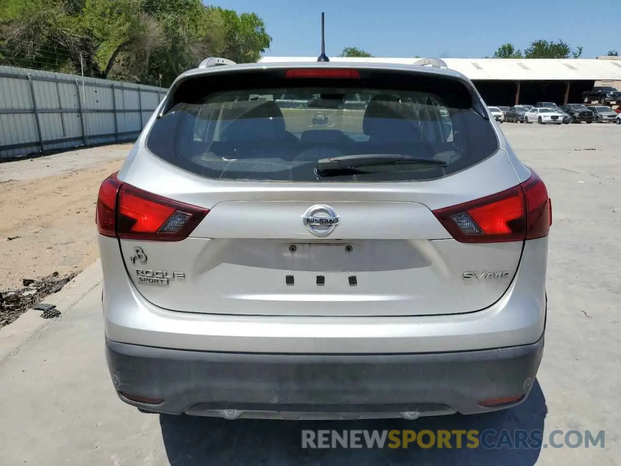 6 Photograph of a damaged car JN1BJ1CR6KW630338 NISSAN ROGUE 2019