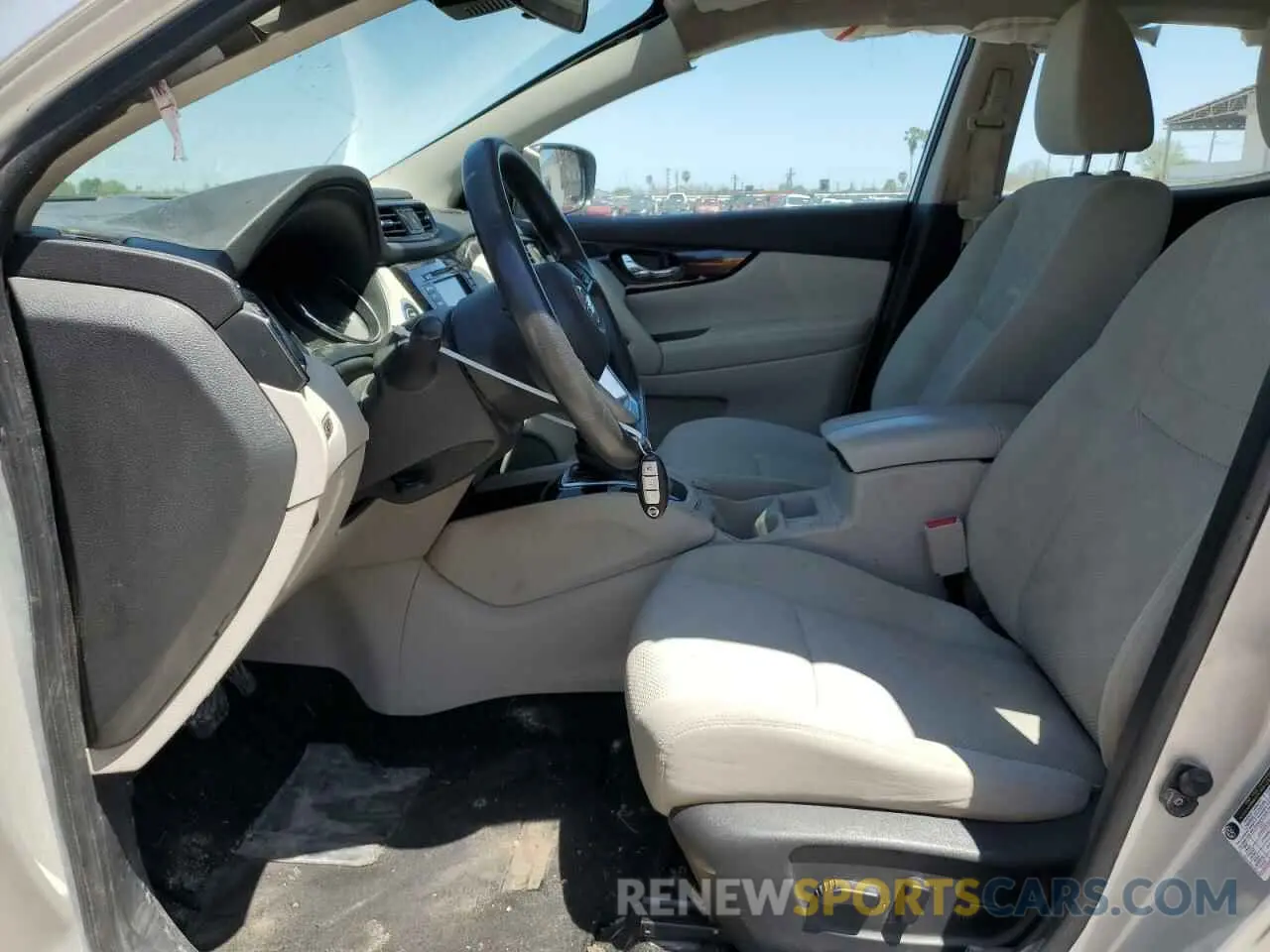 7 Photograph of a damaged car JN1BJ1CR6KW630338 NISSAN ROGUE 2019