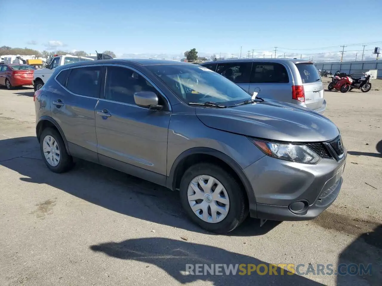 4 Photograph of a damaged car JN1BJ1CR7KW317329 NISSAN ROGUE 2019