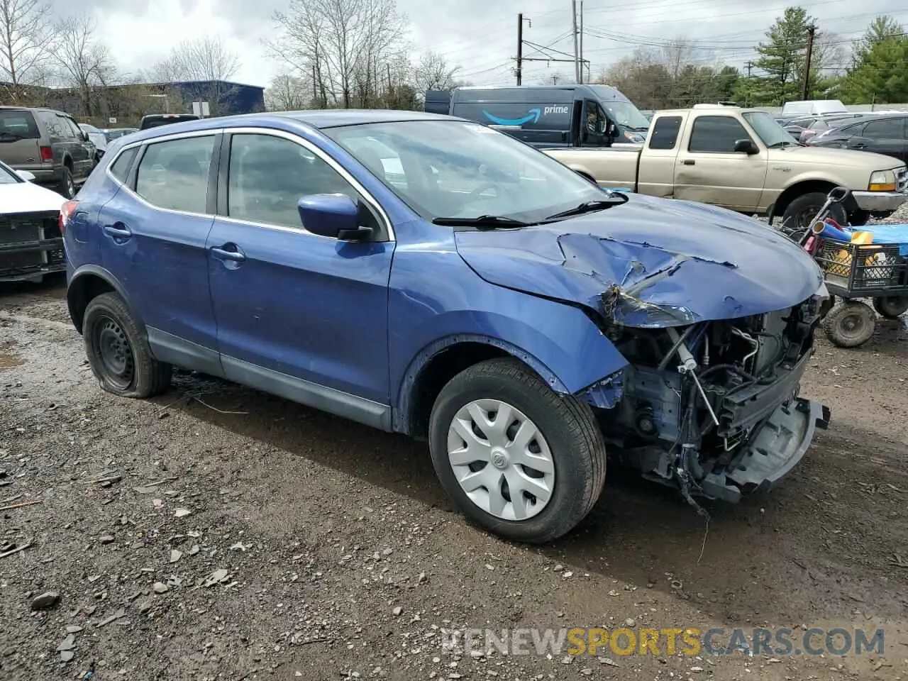 4 Photograph of a damaged car JN1BJ1CR7KW348774 NISSAN ROGUE 2019